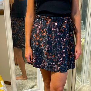 Abercrombie & Fitch satin mini skirt